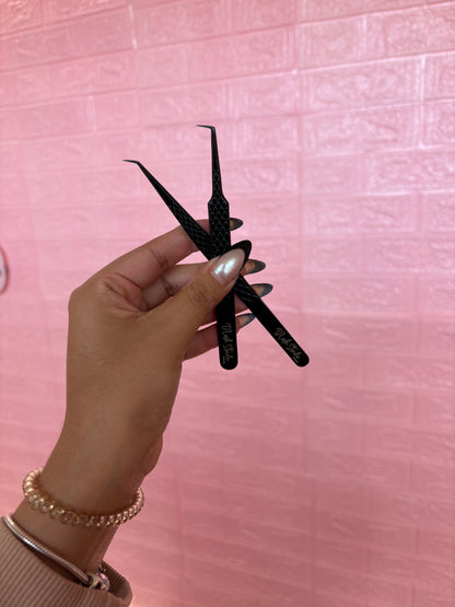 "Poppin!" Isolation Lash Tweezer